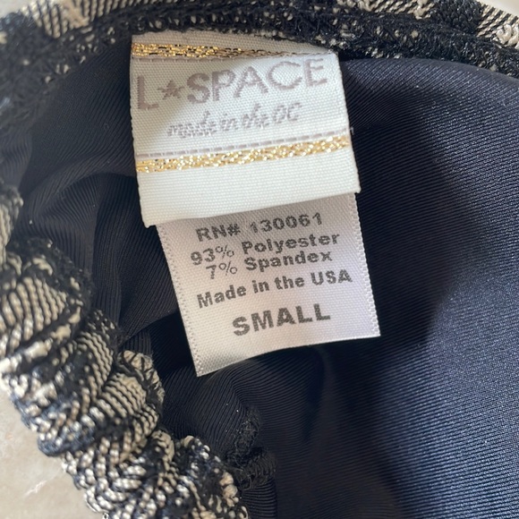 L *Space plaid pattern tan cream black zig zag beige triangle string bikini top - Picture 5 of 10